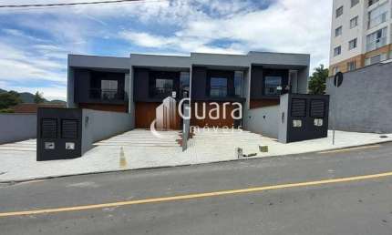 Casa com 3 quartos à venda na Rua Bertoldo Hort, Rau, Jaraguá do Sul