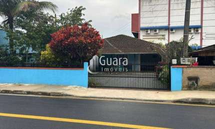 Casa com 4 quartos à venda no Centro, Guaramirim 