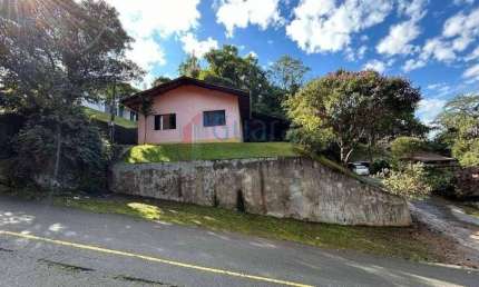 Casa para Venda em Guaramirim / SC no bairro Centro