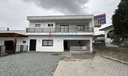 Casa para Venda em Guaramirim / SC no bairro Nova Esperança