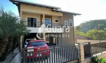 Casa para Venda em Guaramirim / SC no bairro Amizade