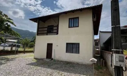 Casa para Venda em Jaraguá do Sul / SC no bairro Vila Lalau