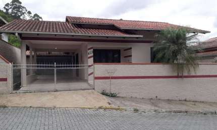 Casa para Venda em Guaramirim / SC no bairro Nova Esperança