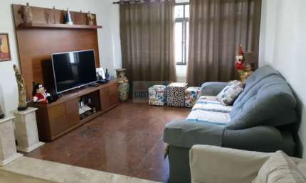 Apartamento  de 192 m² com 3 dormitórios, 1 suíte e 3 vagas de garagem na Ponta da Praia  em Santos