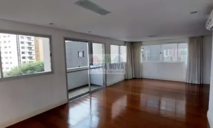 Lindo apartamento totalmente reformado em Higienópolis