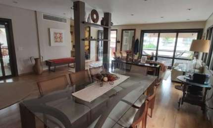 Sobrado à venda na Vila Sônia, São Paulo, 4 suítes, 6 garagens - 1.609.000