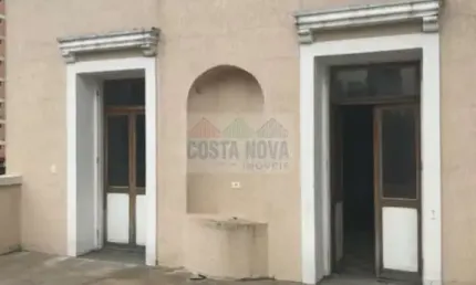 Oportunidade na Vila Olímpia: Casa Comercial com 4 Pavimentos, Segurança e Vagas!
