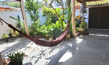 Casa térrea de 90 m² , Proximo á Balsa com 2 dormitórios, garagem coberta, Guarujá