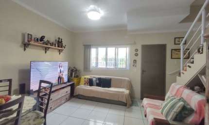 Sobrado de condomínio com  2 quartos sendo os 2 suítes, 1 vaga, bairro Aviação, Praia Grande