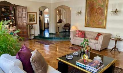 Apartamento à venda / locação na R Aureliano Coutinho, 4 quartos sendo 2 suítes, 4 vagas, 1 depósito