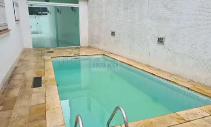 Casa com 282m², 4 Dormitorios sendo 1 suite, 4 banheiros, 5 vagas, 2 salas, 1 escritório, 1 edícula