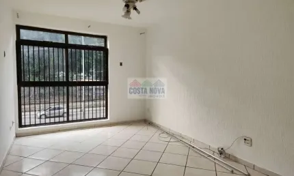 Apartamento com 51m², com 1 quarto, garagem a 50mts da praia