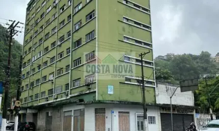 Kitnet com 19 m² no centro de Santos. Quarto/sala e banheiro