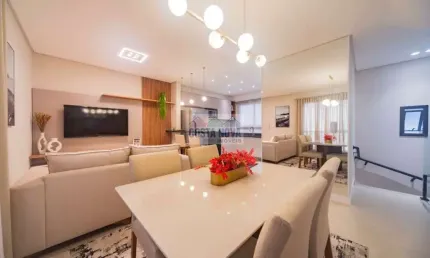 Casa de 2 pavimentos, 2 suítes, 1 vaga, bairro Boqueirão
