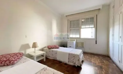 Apartamento com 4 quartos, sendo 1 suíte, 3 banheiros, 1 vaga, 1 apartamento por andar