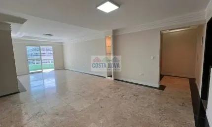 Apartamento com 3 quartos sendo 1 suíte, 2 banheiros, 2 vagas demarcadas, bairro Canto do Forte