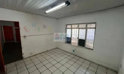 Casa comercial para locação com 267m², com 9 salas, 8 banheiros, 4 vagas na Vila Maria Baixa