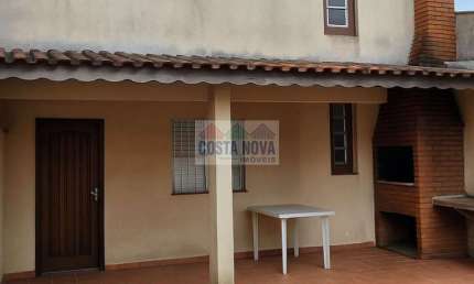 Sobrado de 210 m2 em  Itanhaém com 03 dormitórios e edícula