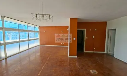 Apartamento com vista livre no COPAN, 3 quartos, 2 banheiros, 1 lavabo, 1 vaga, 171 m²