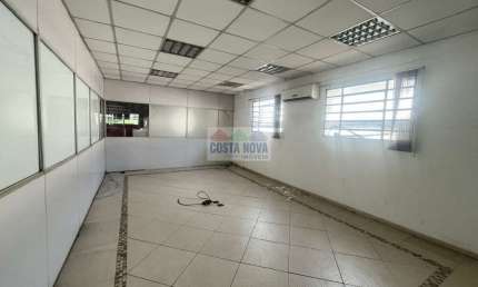 Galpão comercial com mais de 9.000m², pátio para caminhões, Docas, guarita e espaço para escritório