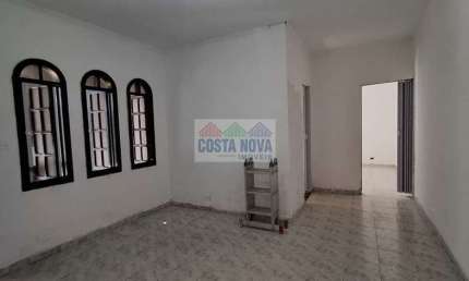 Casa a venda com mais 2 lojas no terreno no bairro Anhanguera em Praia Grande-SP