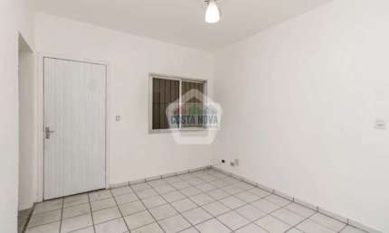 Casa á venda com 120m², 2 quartos, 1 sala, 1 cozinha, 1 banheiro, 1 vaga com edícula na Vila Jaraguá