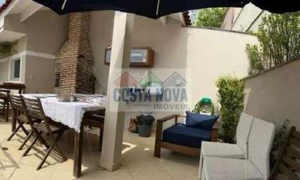 Sobrado de 223m² com 3 suítes e área gourmet na Água Fria ? Aceita permuta!