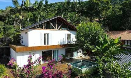 Casa com 3 quartos à venda na Rua Flamboyant, 10001, Praia das Taquaras, Balneário Camboriú