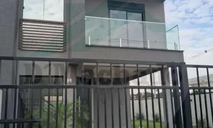 Sobrado para Venda em Fazenda Rio Grande, Eucaliptos, 3 dormitórios, 1 suíte, 1 banheiro, 2 vagas