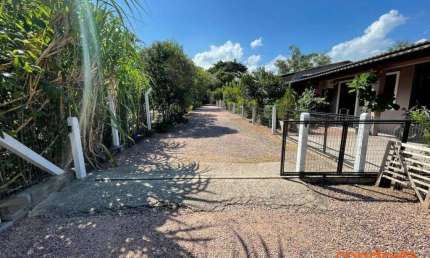 Casa com 2 dormitórios para alugar, 70 m² por R$ 1.295,00/mês - Lami - Porto Alegre/RS