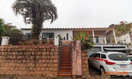 Casa com 3 dormitórios para alugar, 277 m² por R$ 8.500,00/mês - Camaquã - Porto Alegre/RS