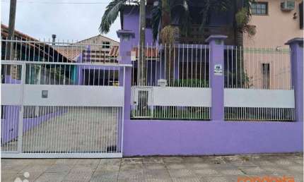 Casa com 3 dormitórios para alugar, 172 m² por R$ 4.679,00/mês - Cavalhada - Porto Alegre/RS