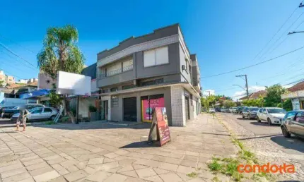 Prédio Comercial Imponente na Esquina Mais Valorizada da Wenceslau Escobar – 400m², 6 Vitrines e Estrutura Impecável!