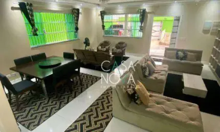 Sobrado com 5 dormitórios à venda, 300 m² por R$ 1.900.000,00 - Solemar - Praia Grande/SP