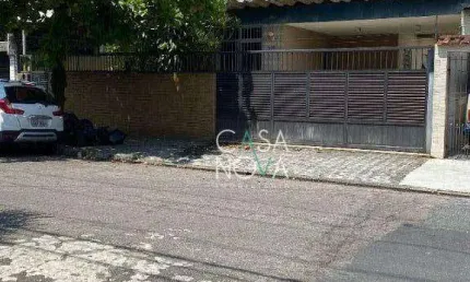 Casa com 3 dormitórios à venda, 227 m² por R$ 900.000,00 - Vila Valença - São Vicente/SP