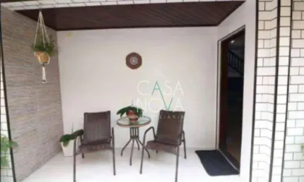 Sobrado com 3 dormitórios à venda, 84 m² por R$ 365.000,00 - Vila Cascatinha - São Vicente/SP