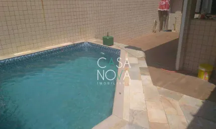 Sobrado com 3 dormitórios à venda, 240 m² por R$ 955.000,00 - Marapé - Santos/SP