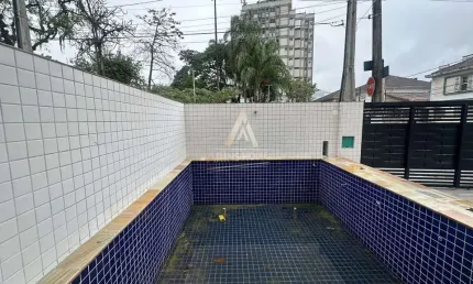 Casa a venda com 140m², 3 suítes, 2 vagas e piscina na Vila Belmiro -Santos SP