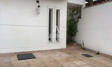 Casa sobreposta alta nova para venda ou aluguel com 380m² na aparecida em santos