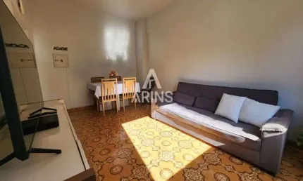 Apartamento a Venda com Vista Mar 1 dormitório e 1 vaga no Embaré em Santos/SP