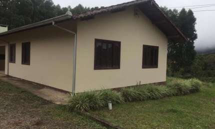 Casa para Venda em São Bento do Sul, Rio Vermelho Povoado, 3 dormitórios, 1 banheiro, 1 vaga