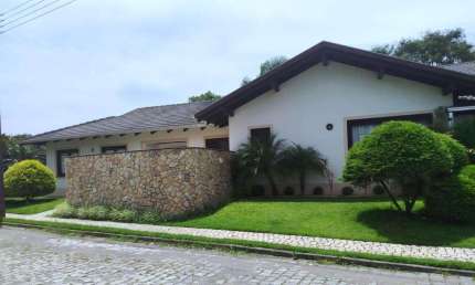 Casa para Venda em São Bento do Sul, Centro, 3 dormitórios, 1 suíte, 3 banheiros, 2 vagas