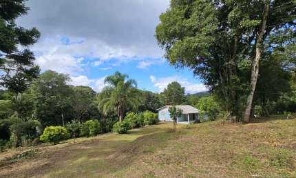 Chácara para Venda em Agudos do Sul, Queimados, 3 dormitórios, 1 banheiro, 1 vaga