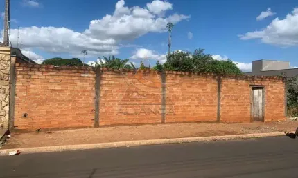 Terreno à venda no Jardim Champagnat, Brodowski 