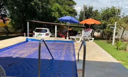 Casa com 2 quartos à venda no Centro, Descalvado 