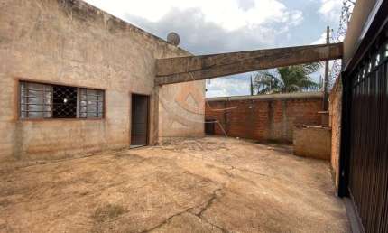 Casa com 3 quartos à venda no Centro, Jardinópolis 
