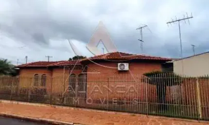 Casa com 3 quartos à venda no Centro, Jardinópolis 
