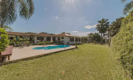 Terreno à venda na Rua Quinze de Novembro, 2421, Glória, Joinville por R$ 4.000.000