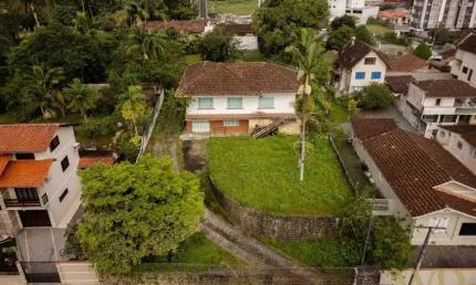 Terreno à venda na Rua Porto União, 159, Anita Garibaldi, Joinville por R$ 2.400.000