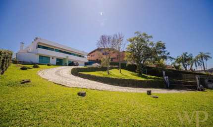 Prédio à venda na Rua Prefeito Helmuth Fallgatter, 535, Boa Vista, Joinville por R$ 4.100.000